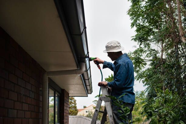 cleaningyourgutters 1920w
