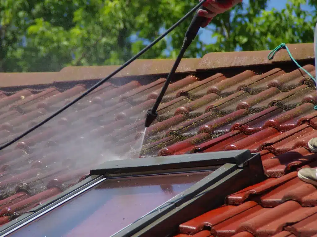 roofbeingwashed